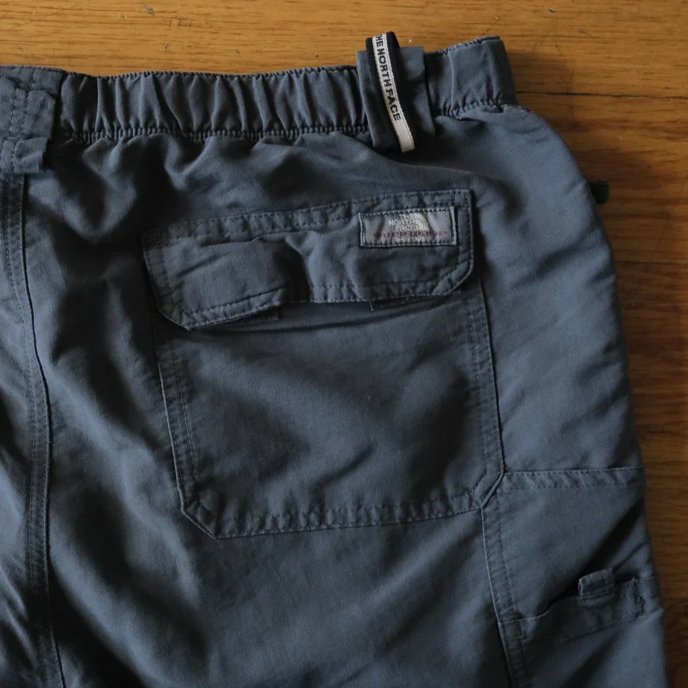 The North Face Cargo Shorts Gray Belted Nylon Gorpcore Hiking Mens L Utility